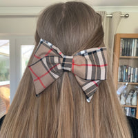 Hair bow clip, adult bow in beige tartan fabric