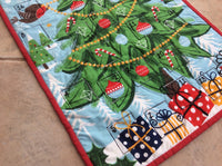 Robin Design Quilted, Reusable Fabric, Pocket, Christmas Advent Calendar.